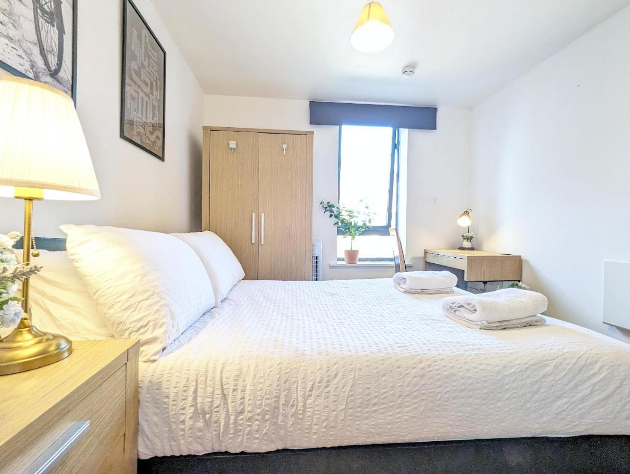Guest Room In City Centre Near Key Attractions Liverpool Exterior photo